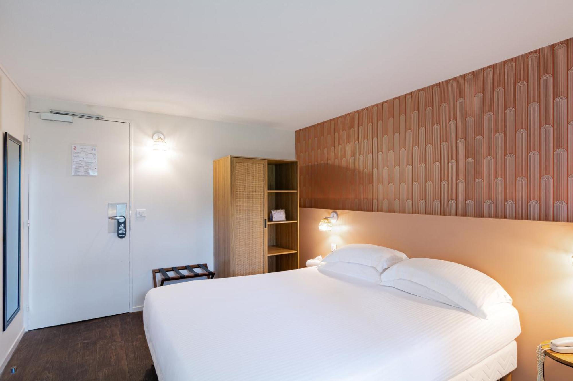 Eden Park Hotel Restaurant Пон-л'Эвек Экстерьер фото