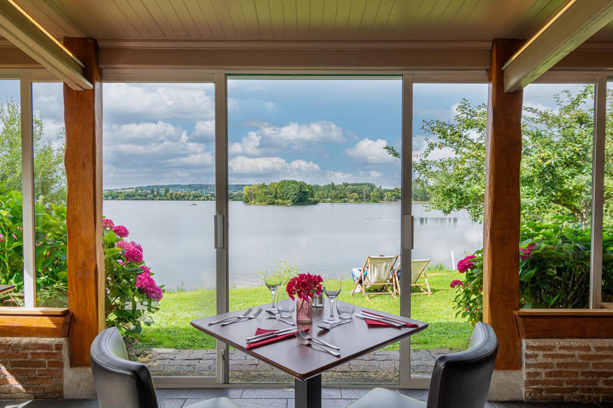 Eden Park Hotel Restaurant Пон-л'Эвек Экстерьер фото